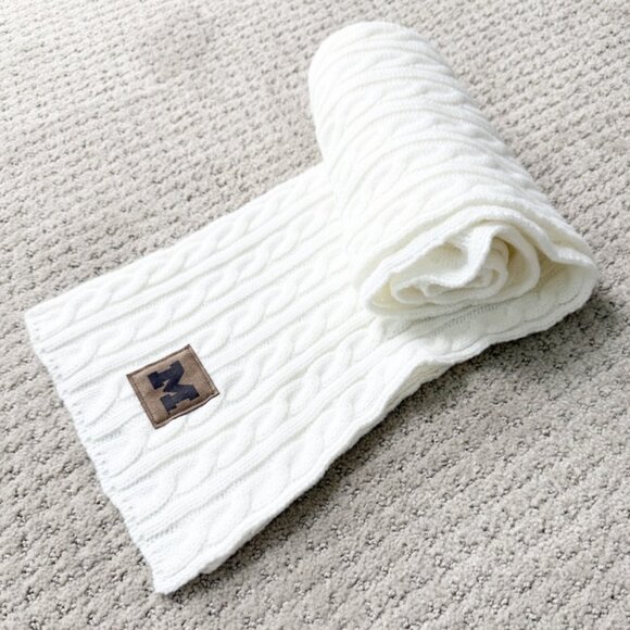 White Cable Knit Acrylic Scarf Wrap - Picture 1 of 9